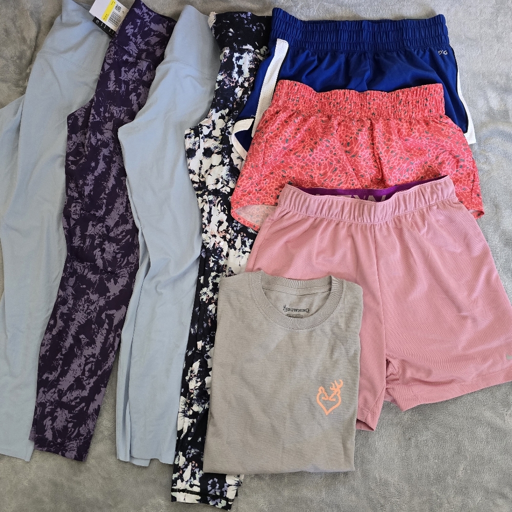4 Leggings 3 Shorts 1 Shirt New With Tags